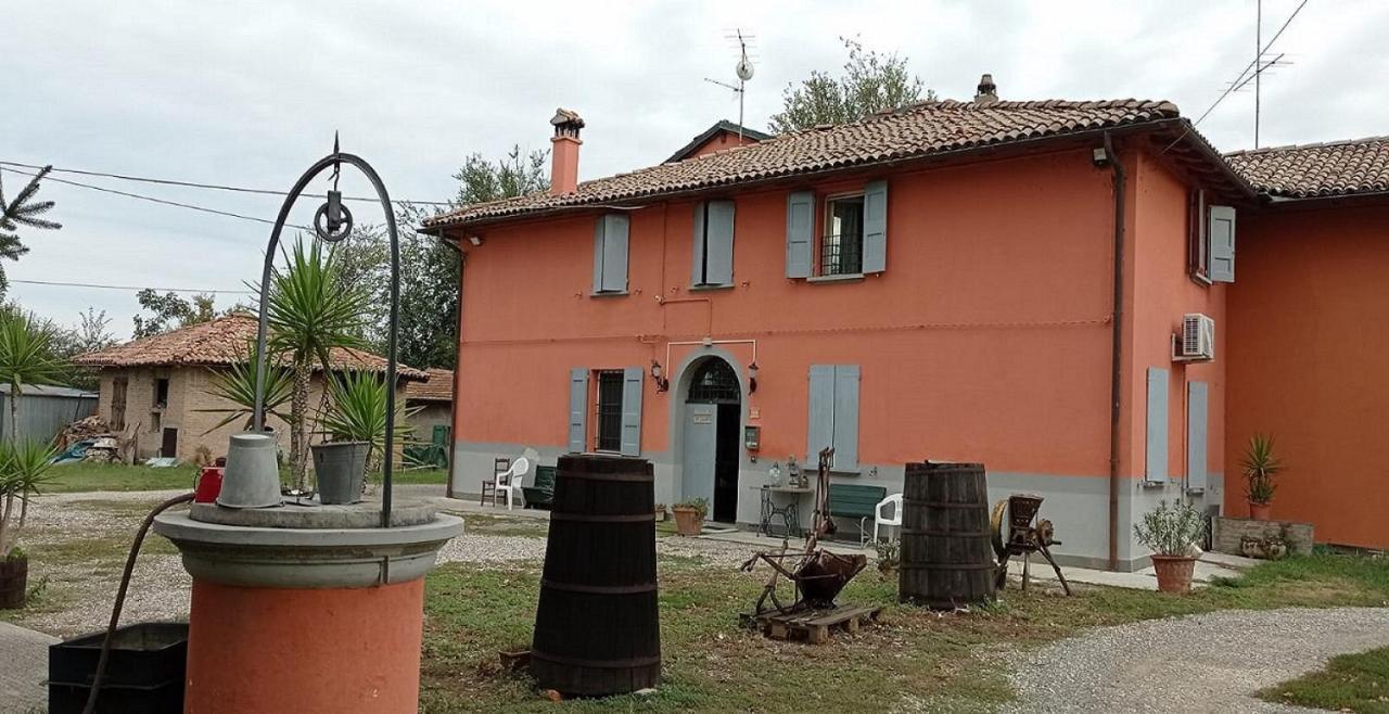 Agriturismo La Riccardina บูดริโอ ภายนอก รูปภาพ