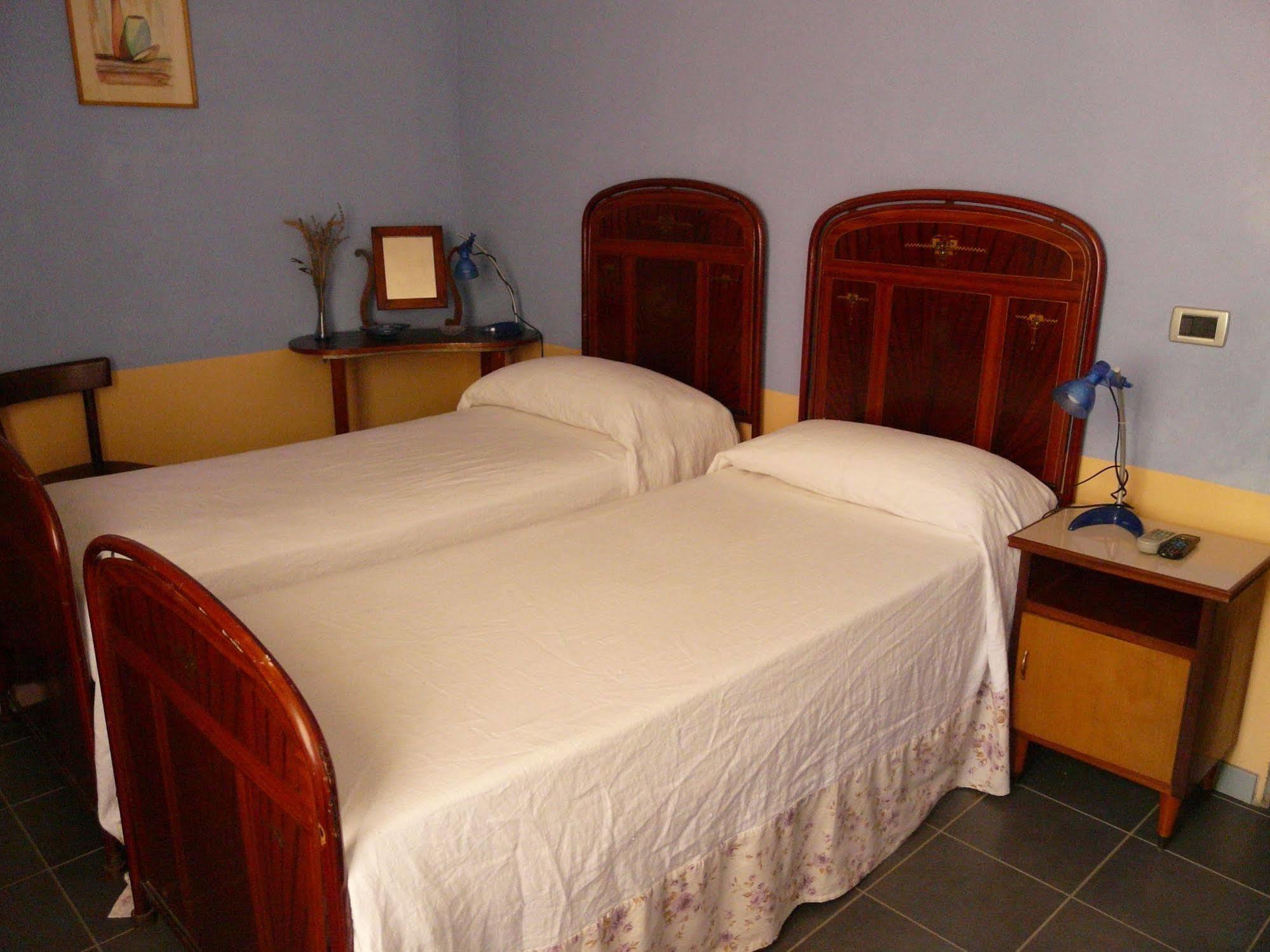 Agriturismo La Riccardina บูดริโอ ภายนอก รูปภาพ